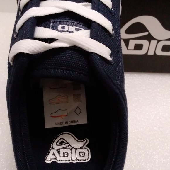 ADIO BOY SHOES SYDNEY SIZE-5 - Picture 3 of 11